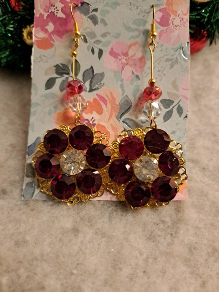 Boucles d'oreilles pendante avec strass rouge et blanc - photo numéro 4