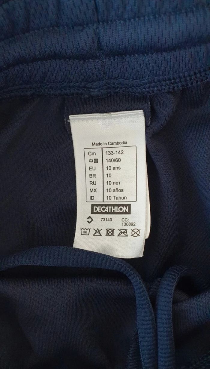 Short bleu marine et orange en 10 ans - photo numéro 5