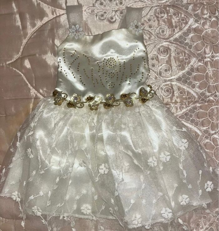 Robe blanche bébé fille