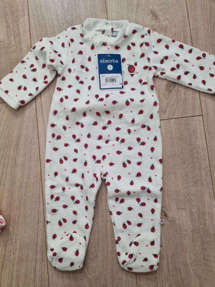 5 pyjamas 1 pièce 12 mois - photo numéro 6