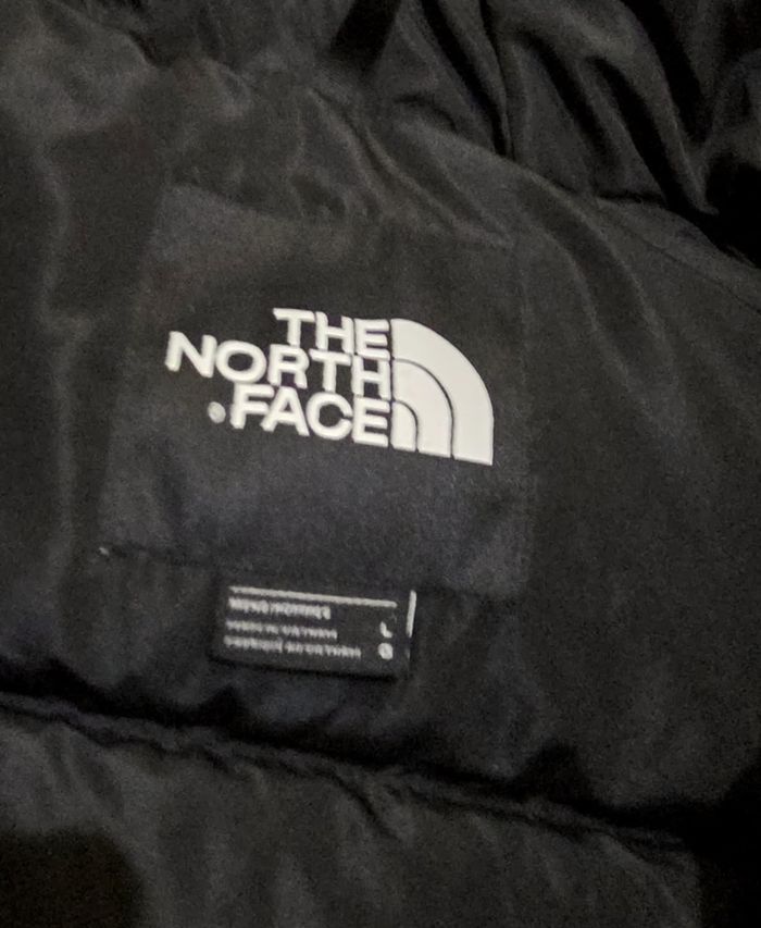 Veste The North Face noir Doudoune Retro Nuptse /Taille L(convient XL) Neuve avec étiquettes - photo numéro 3