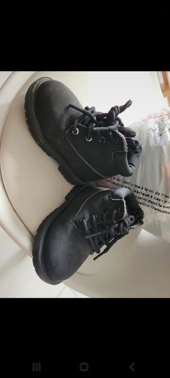 Chaussures bébé t.20