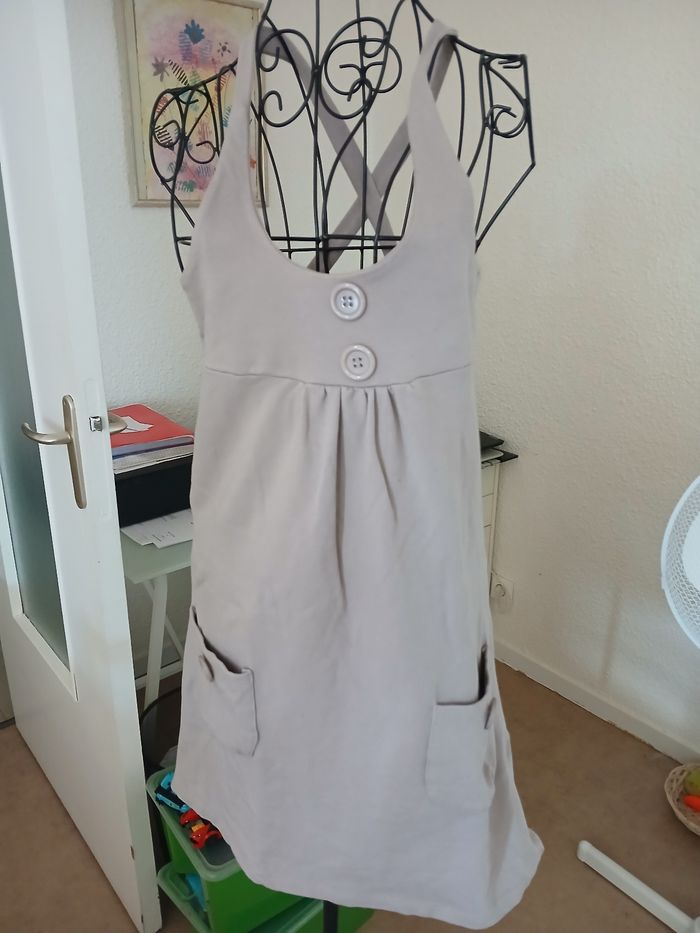 Robe courte