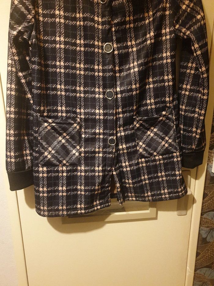 Veste peu épaisse neuve - photo numéro 3