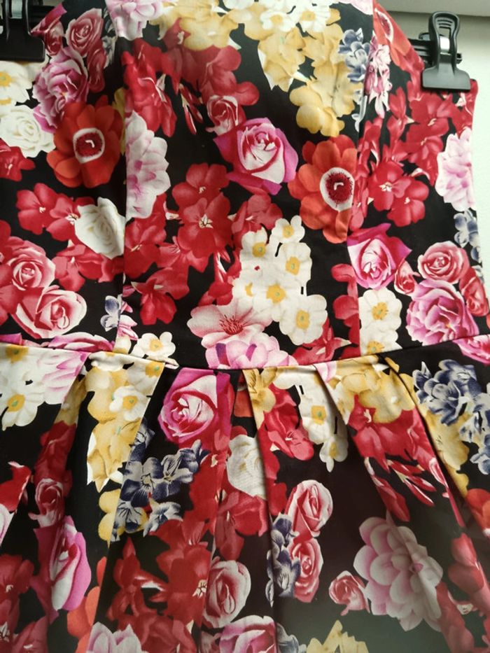 Robe bustier fleurs - photo numéro 2