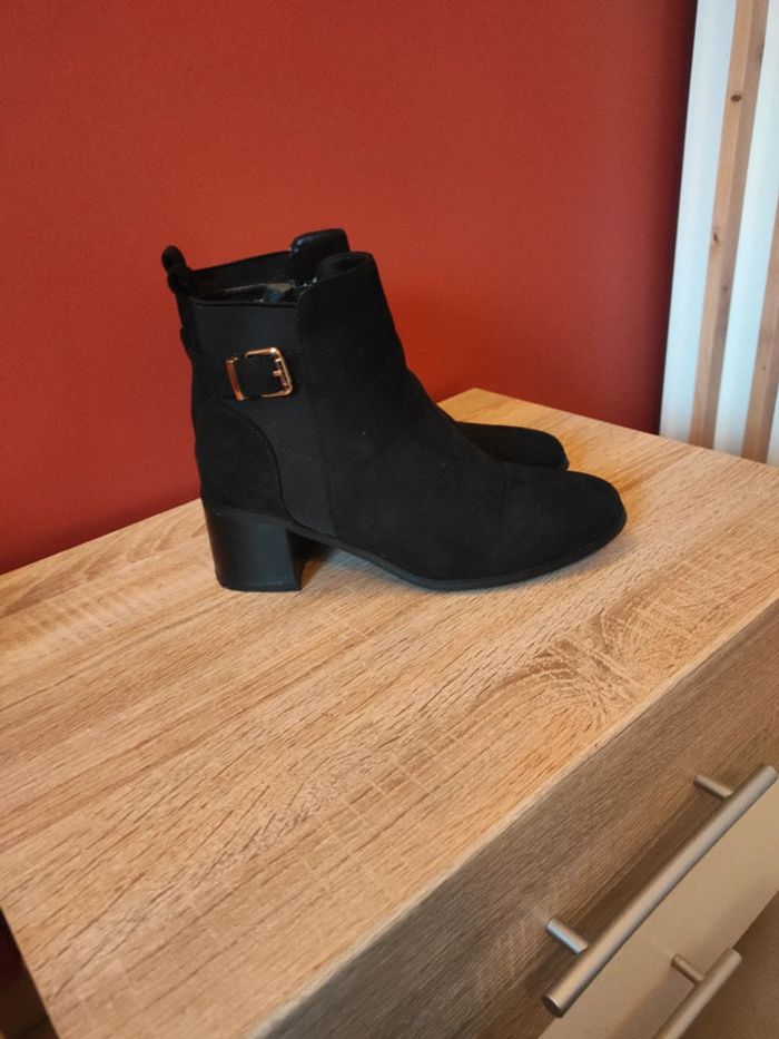 Bottines noires chic pointure 38