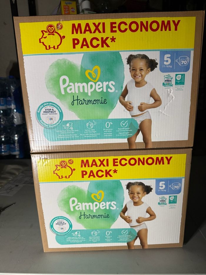 Lot couche Pampers Harmonie T5