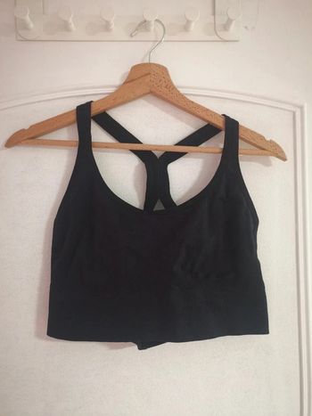 Soutien-gorge de sport avec coussinets amovibles et sans armatures