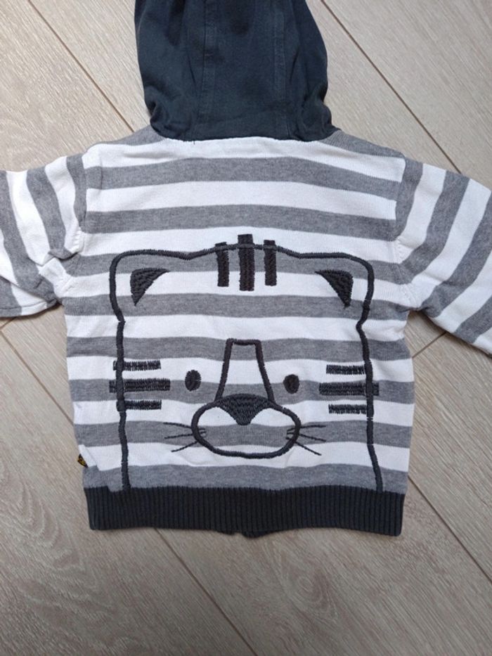 Gilet à capuche réversible - photo numéro 6