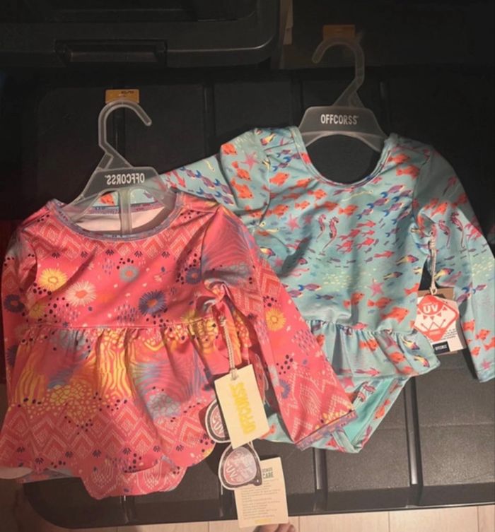 Magnifiques maillots de bain fille 6/9 mois offcorss