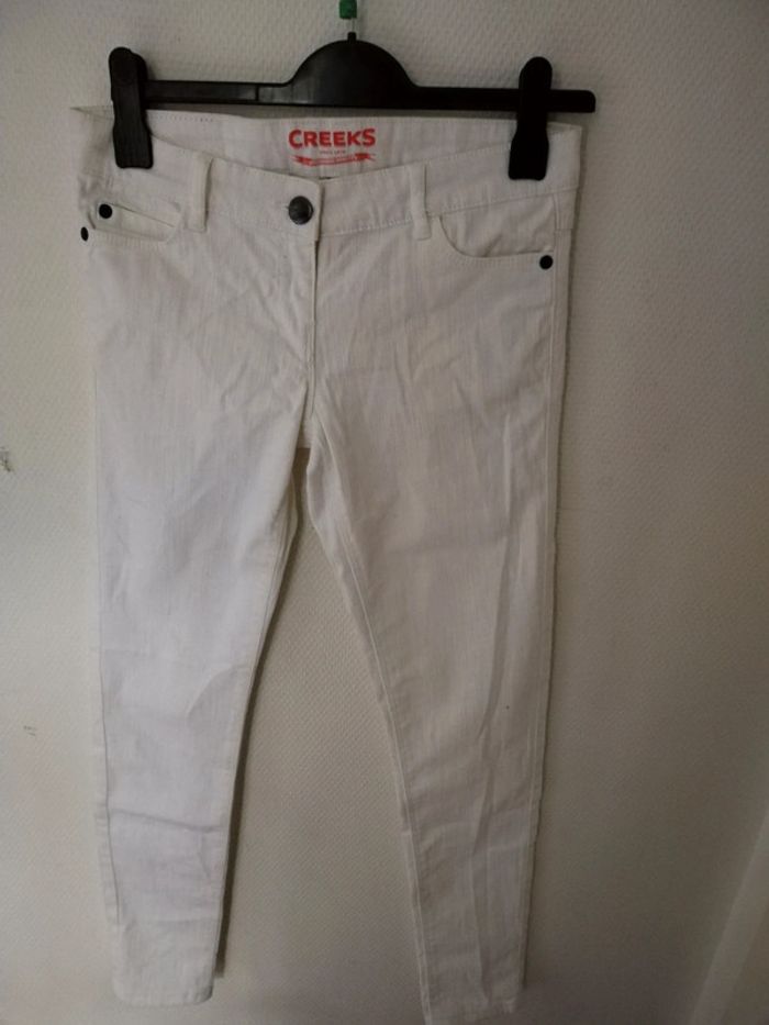 Slim blanc taille 36 neuf