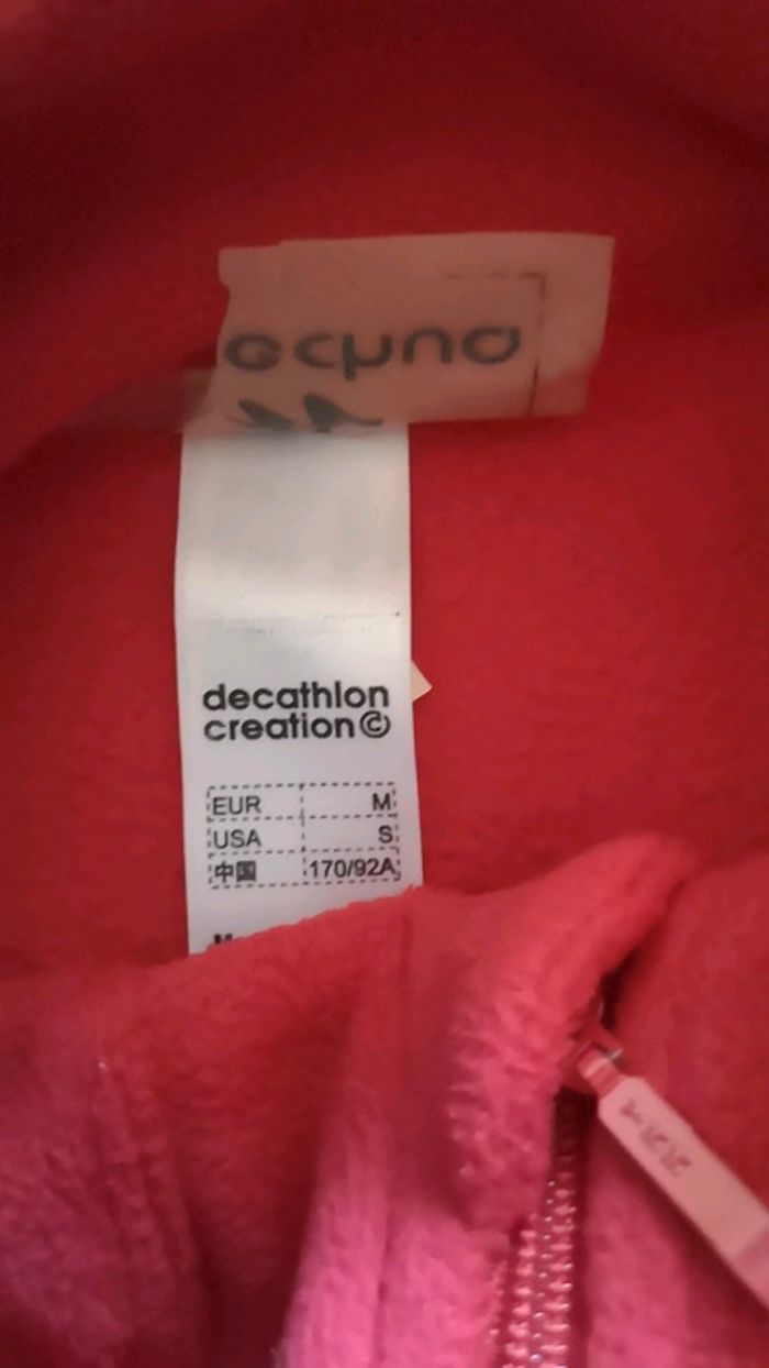 Pull polaire Quechua rouge - photo numéro 3