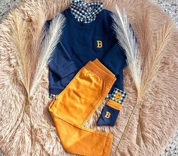Pull + pantalon + chaussettes