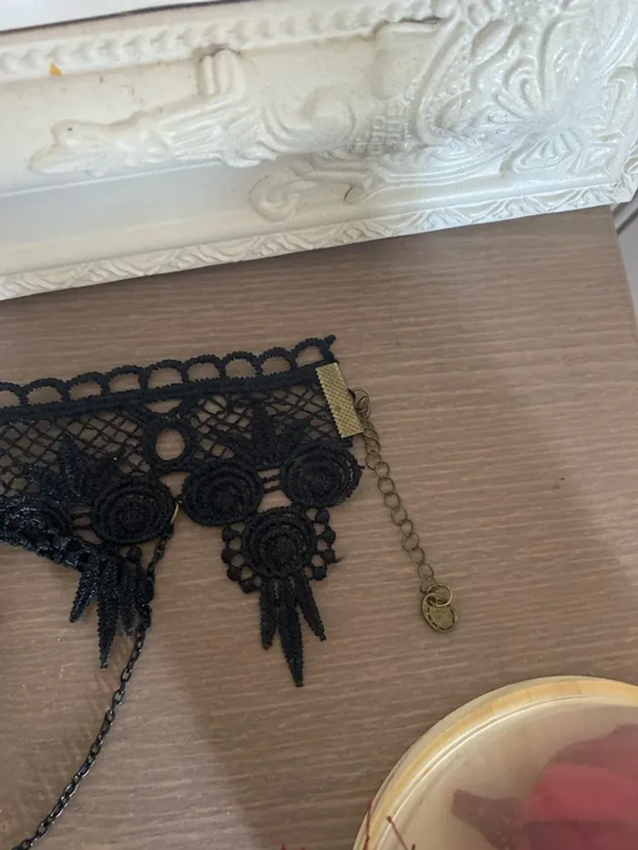 Collier tour de coup - photo numéro 4