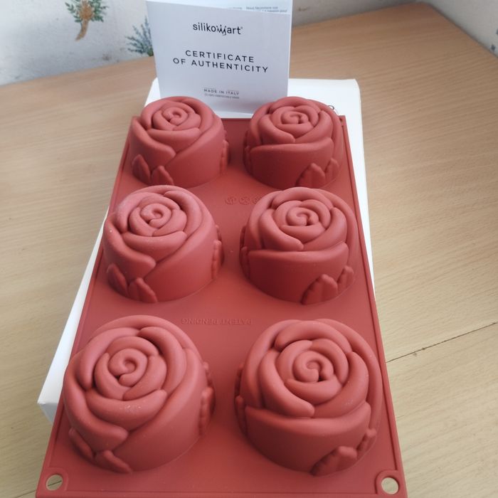 Moules Silicone 3D 6 Roses de Silikomart Neuf - photo numéro 3