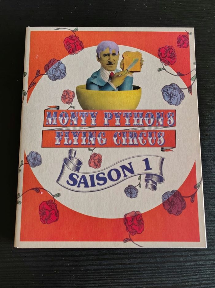 Coffret Collector 7 Blu Ray : Monty Pythons Flying Circus : L'intégrale - photo numéro 3