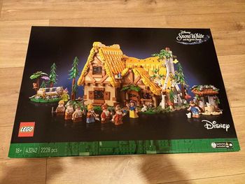 LEGO 🧱 Disney 43242 La Chaumière de Blanche-Neige et des Sept Nains NEUF