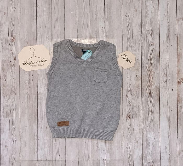 Pull sans manches 18MG118