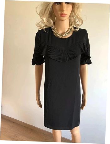 Robe noire neuve à manches courtes Molly Bracken taille S