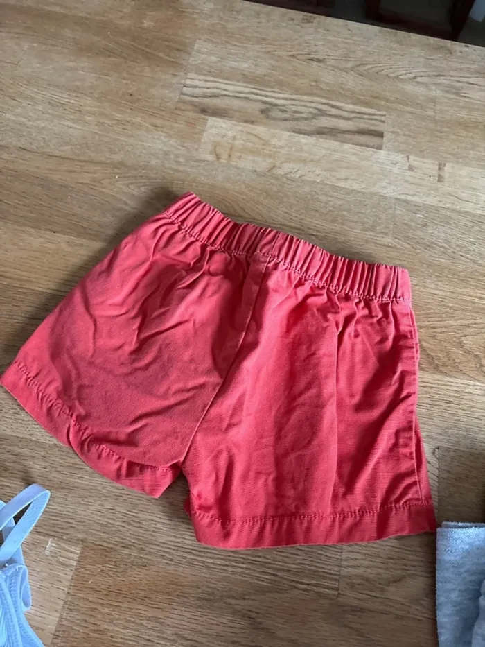 Short rouge obaibi - photo numéro 3