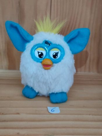 McDonald's 2013 peluche Furby blanc