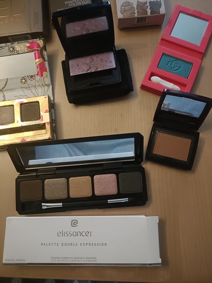 Lot de 8 petites palettes UD, Dior, Lancôme et HR - photo numéro 5