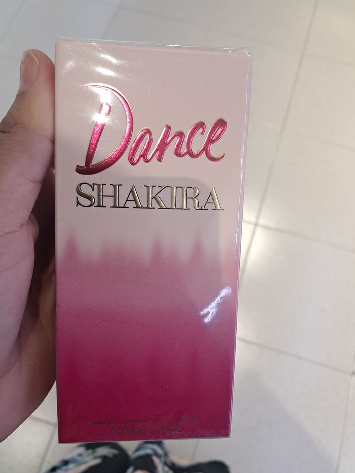 Parfum eau de toilette Danse Shakira rose - photo numéro 2