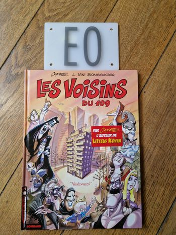 Bd les voisins du 109 tome 1 en eo