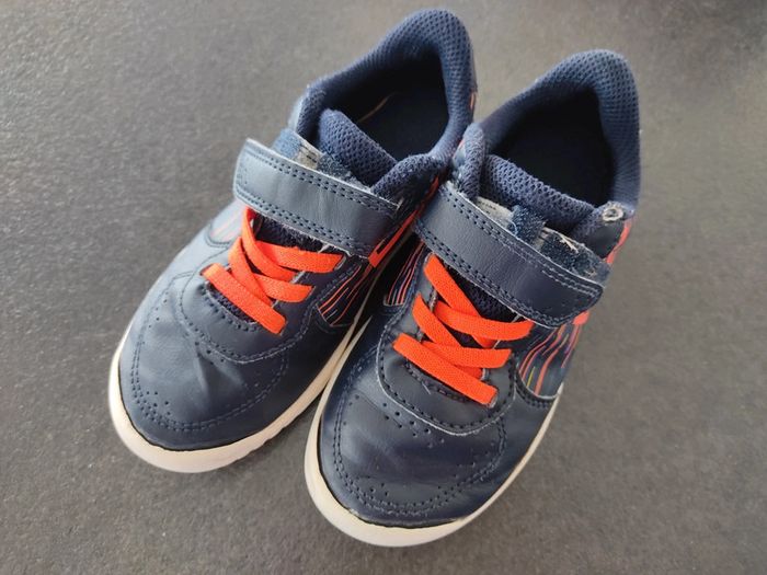 Baskets Artengo pointure 29