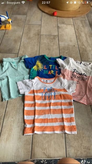 Lot 4 tee shirts 18 mois