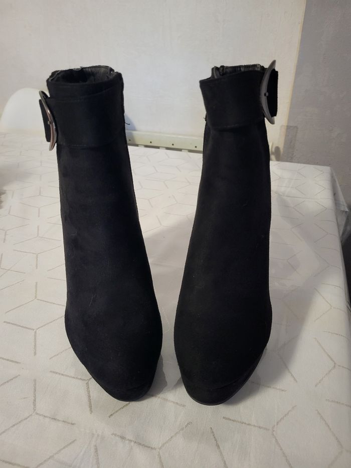 Bottines femme neuve taille 40 - photo numéro 2