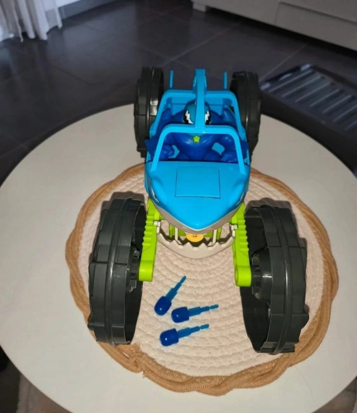 Gros véhicule goo jit zu - photo numéro 2