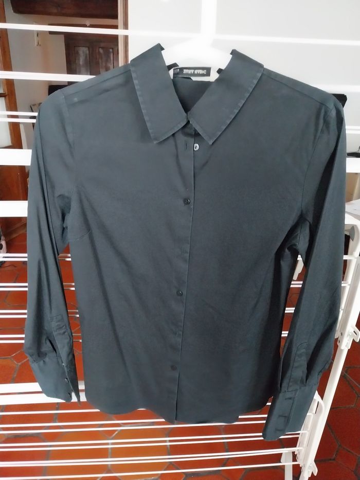 Chemise noire