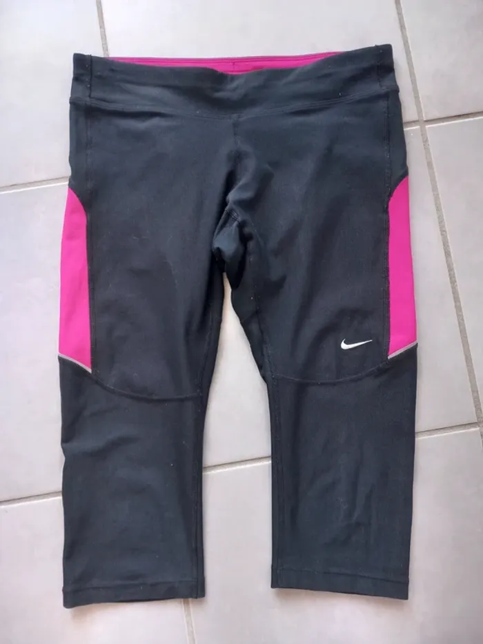 Legging court de sport femme Nike S