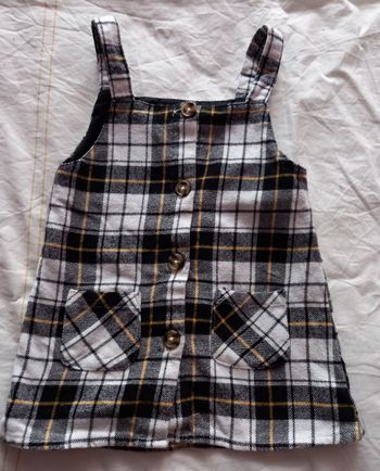 Robe Primark 6/9 mois