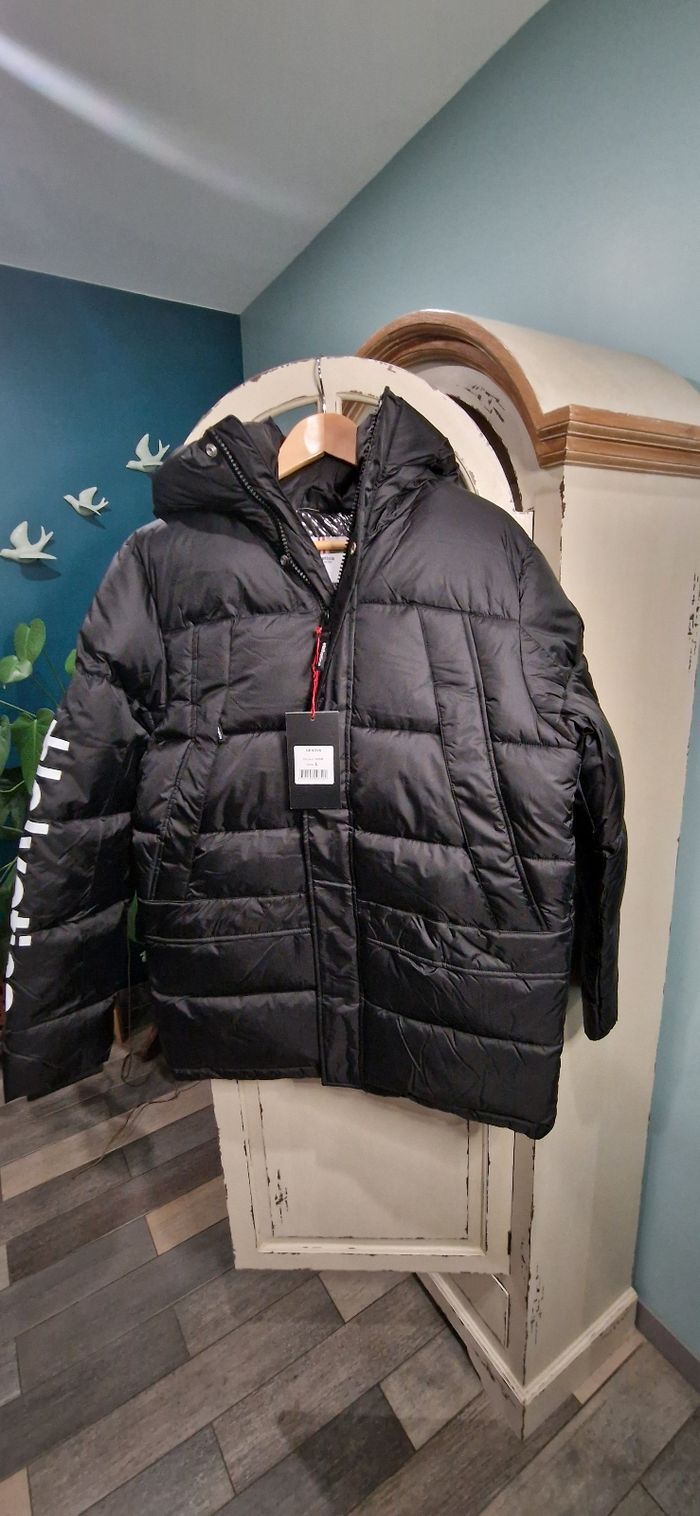 Doudoune homme Helvética taille M neuve