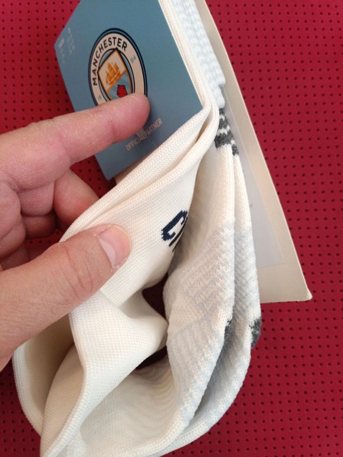 Chaussettes de foot Manchester City, Puma Authentique Officiel taille 35/38, Neuf - photo numéro 4