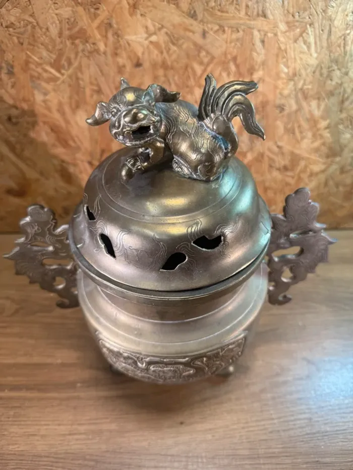 Brûle-parfum ancien en bronze - photo numéro 2
