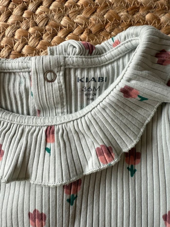Body fleuris avec col - taille 36 mois - photo numéro 2