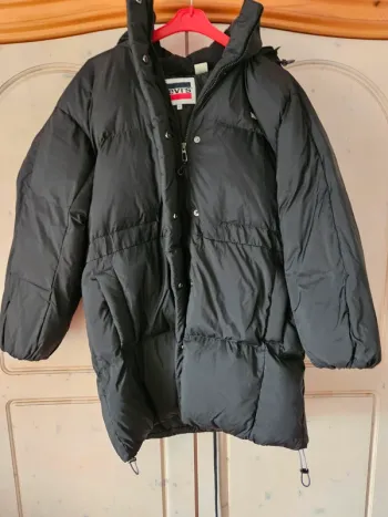 Doudoune Levi's taille M