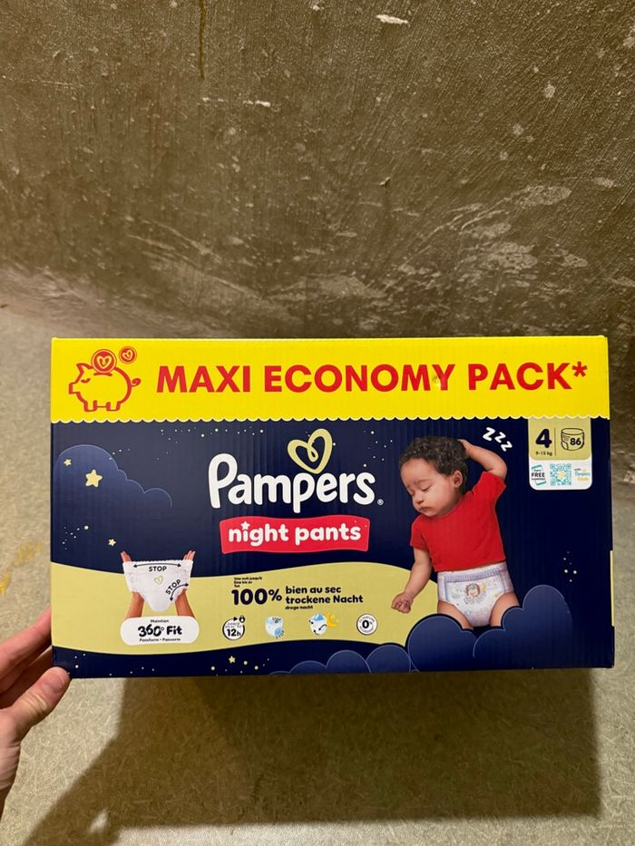 Carton 86 couches Pampers pants night taille 4 - photo numéro 1