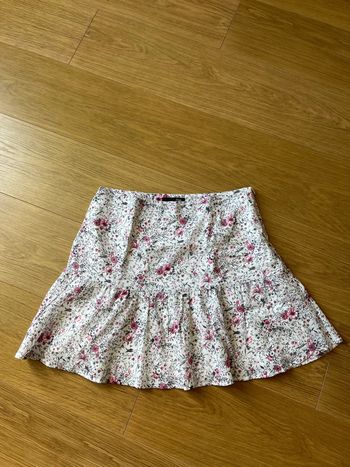 Jupe à fleurs Etam taille 42