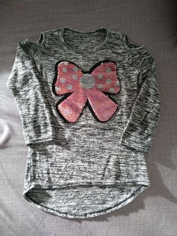 Pull fin, épaules ouvertes