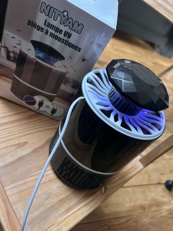 Lampe UV piège à moustiques Nityam 