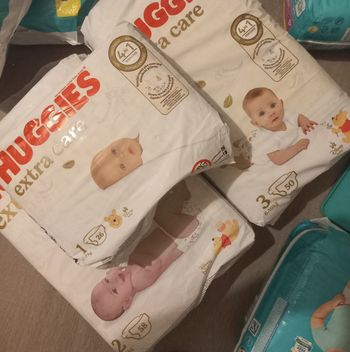 Les couches huggies taille 1,2,3