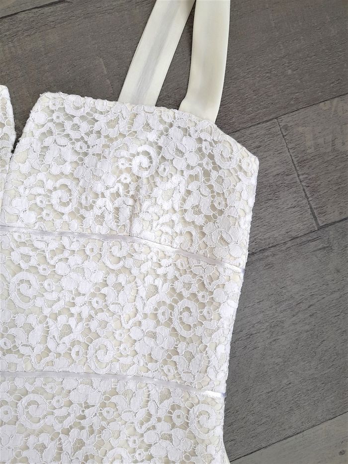 Robe de cérémonie buste brodé - photo numéro 3