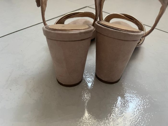 Nu pieds - photo numéro 4