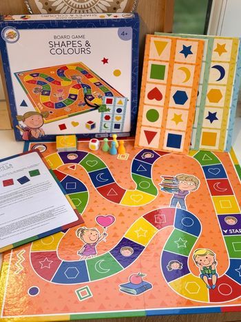 Jeu de société éducatif Shapes & Colours