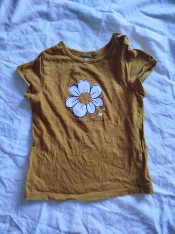 T- shirt
