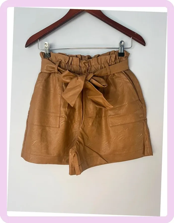 Short Imitation Cuir Marron – Sens Uniq – Taille M 🟤